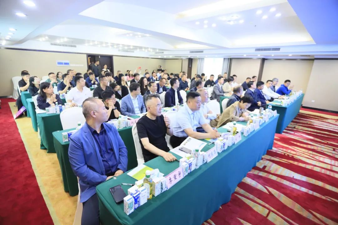 河南省2024國家“學(xué)生飲用奶計劃”推廣工作推進會在鄭州成功舉辦！
