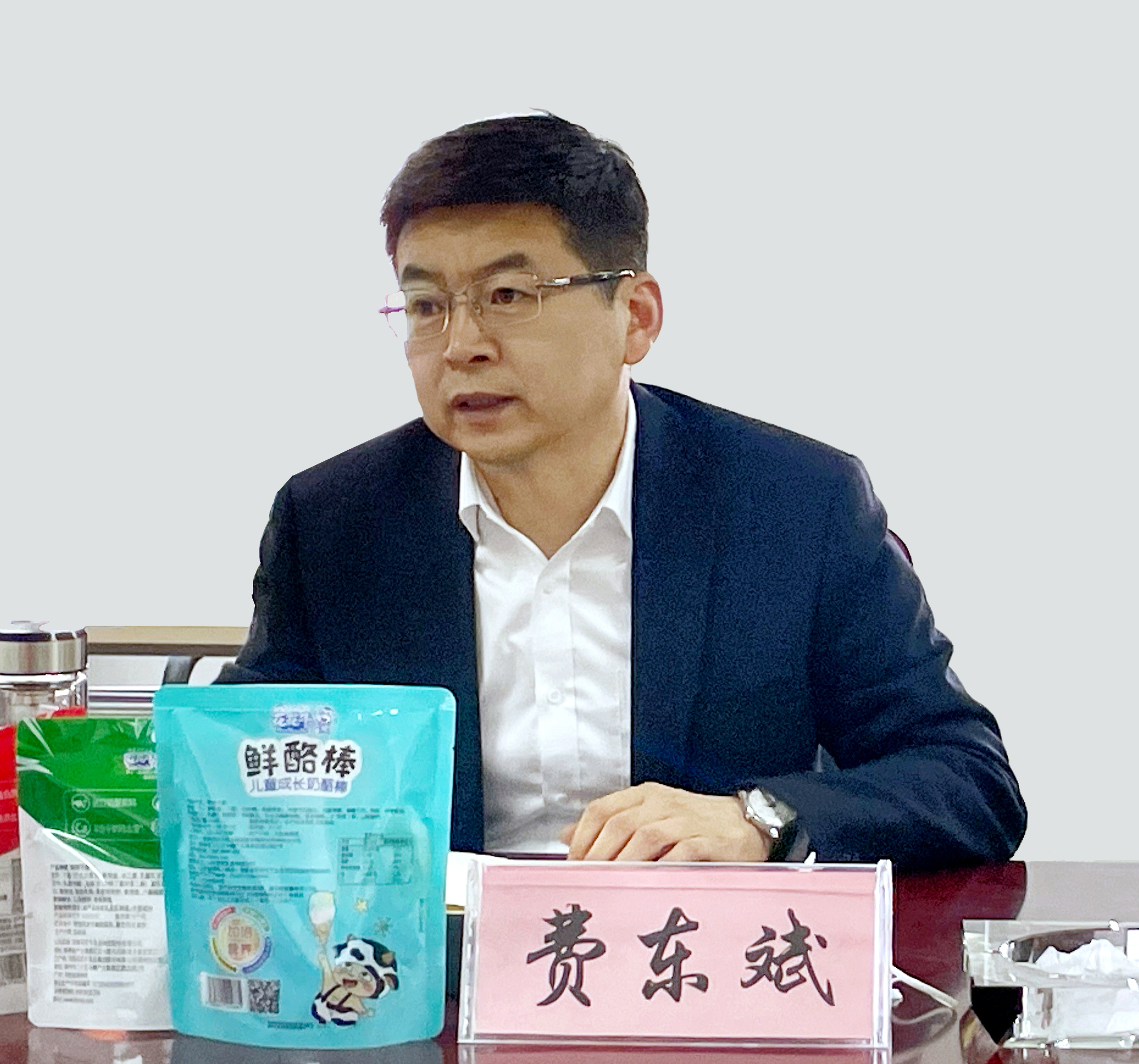 河南省委常委、副省長費(fèi)東斌蒞臨 花花牛乳業(yè)集團(tuán)調(diào)研