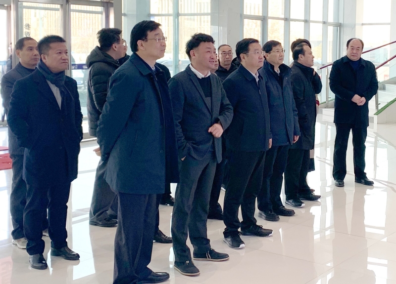 鄭州市委副書記、市長王新偉蒞臨花花牛乳業(yè)集團(tuán)調(diào)研